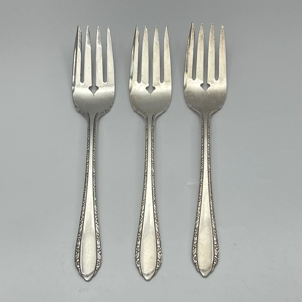 Vintage 1935 Tudor Plate by Oneida Community Madelon Pattern Salad Forks Set 3